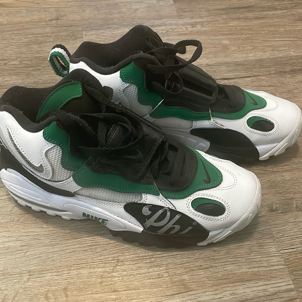 Nike Air Max Speed Turf Retro Philadelphia Eagles Sneakers